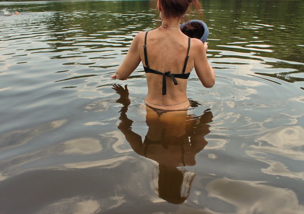 Bathing in Timiryazev-pond #32