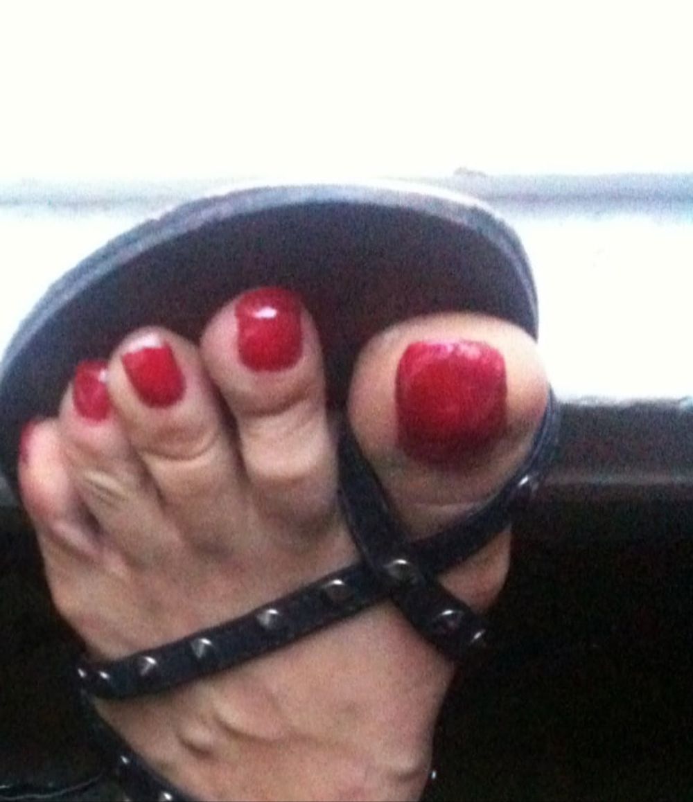 red toenails mix (older, dirty, toe ring, sandals mixed). #17