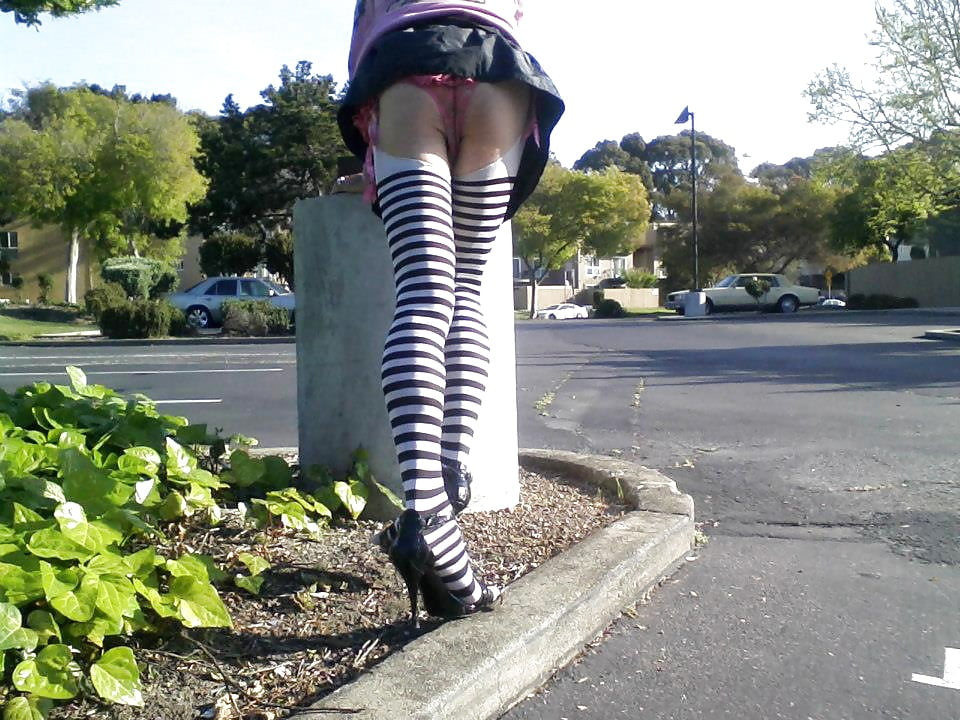 Frilly lil pink fuc pony girl ass up. #58