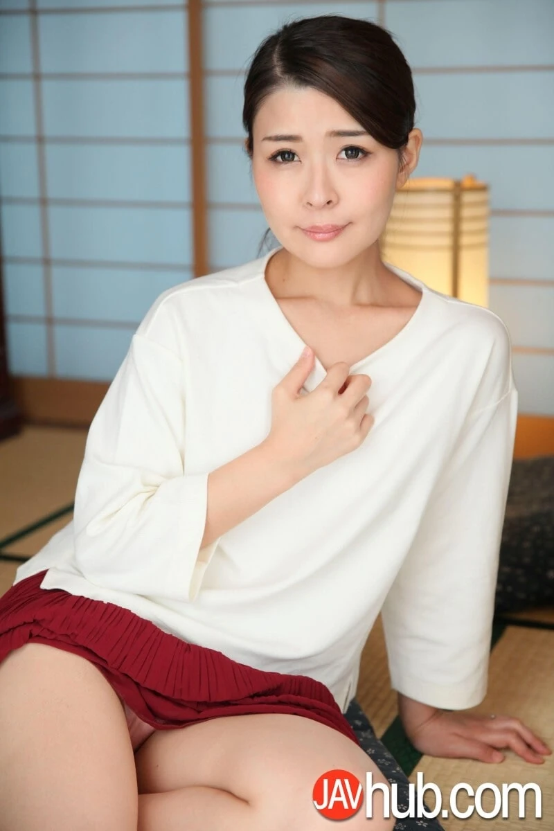 Reiko Yamanaka’s Spontaneous Outdoor Encounter 3