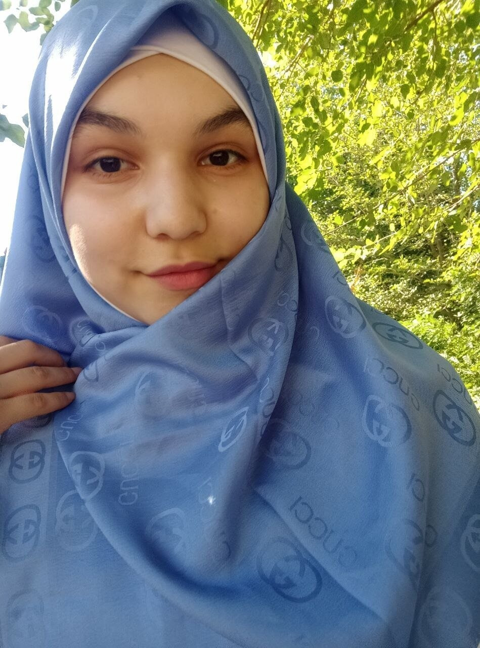 Free Alba  Photos #4