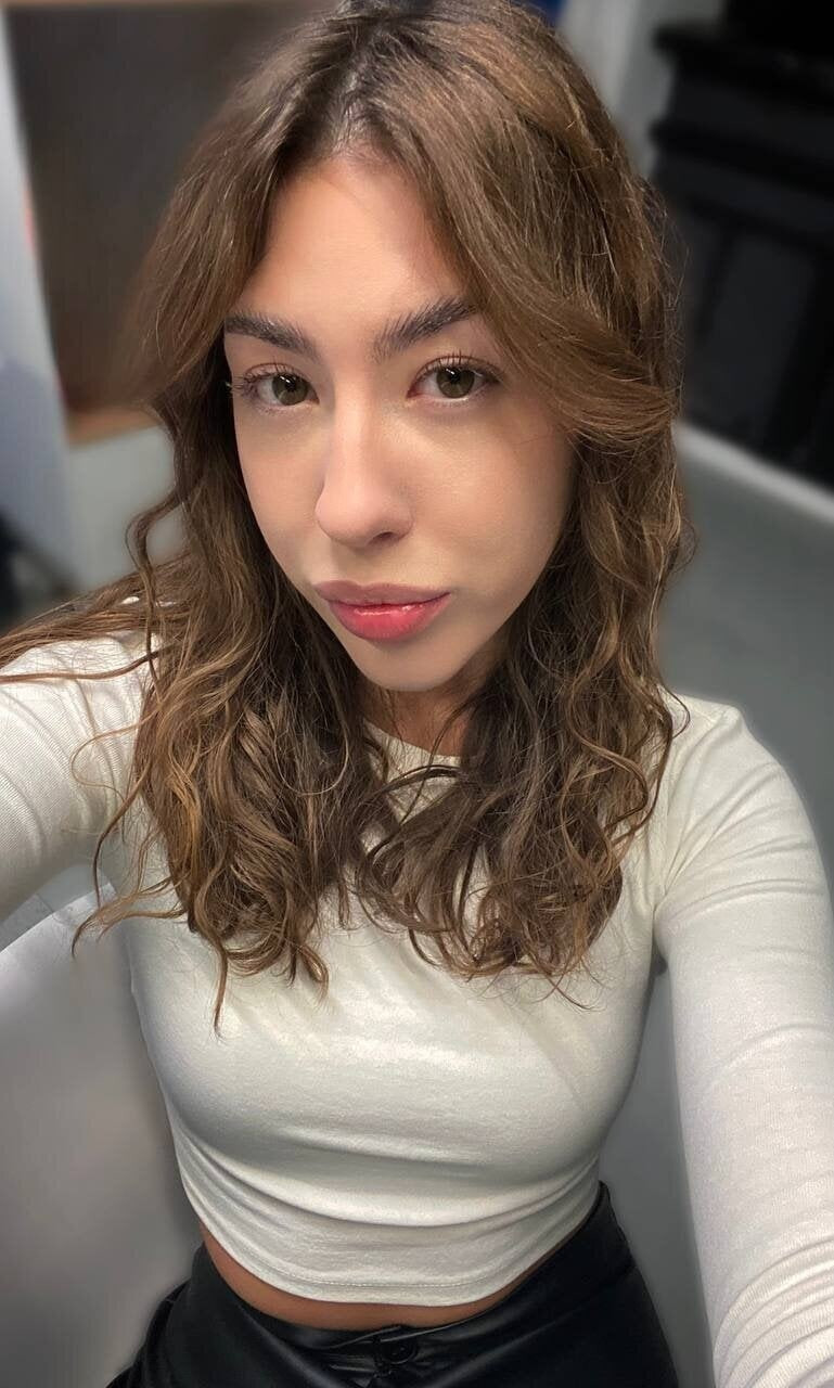 Emma Free Photos #57