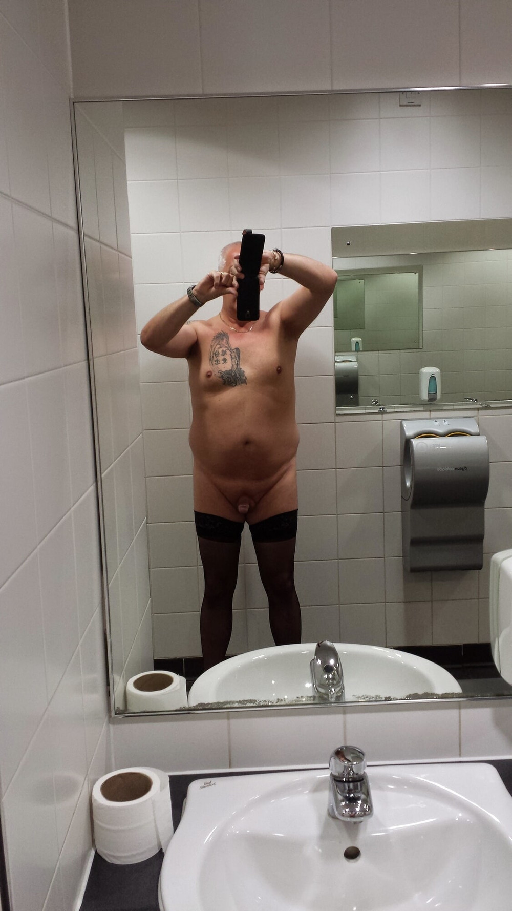 Public dare, will I get caught? #10