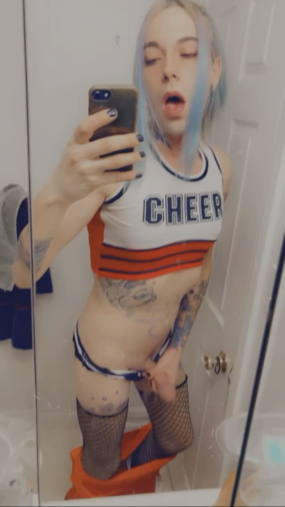 Hot Cheerleader #17