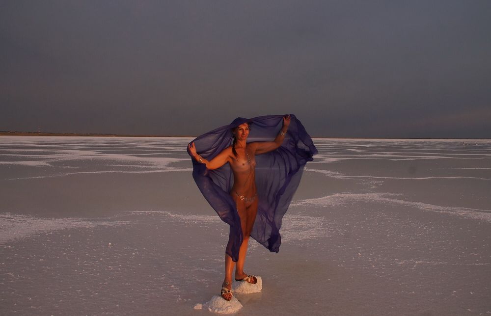 On Sunset-Light with DeepBlue Shawl on Salt- Lake #22