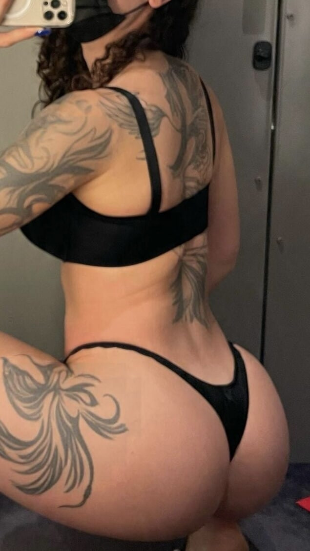 Big ass baddie