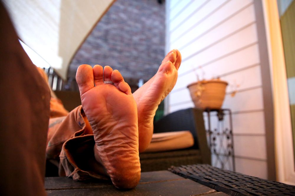 Outdoor / Indoor Feet #13