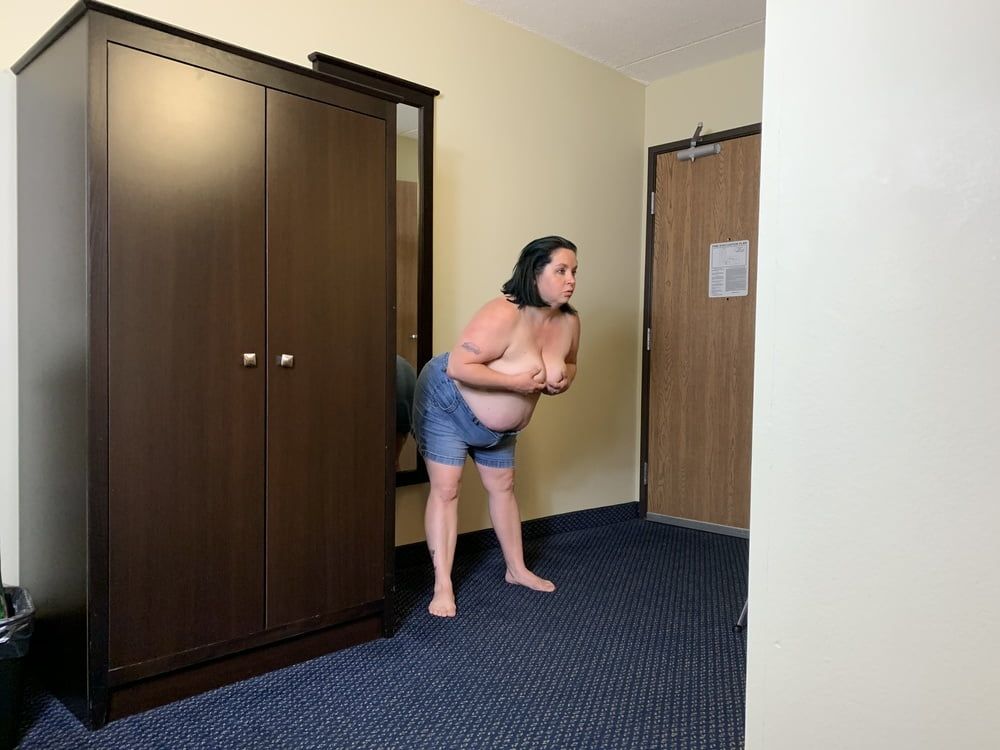 Sexy BBW Spank Me Hotel Pics #24