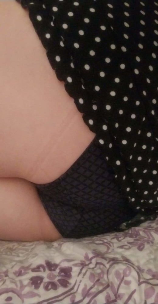 Weekly roundup bored housewife milf legs ass tits tease  #30