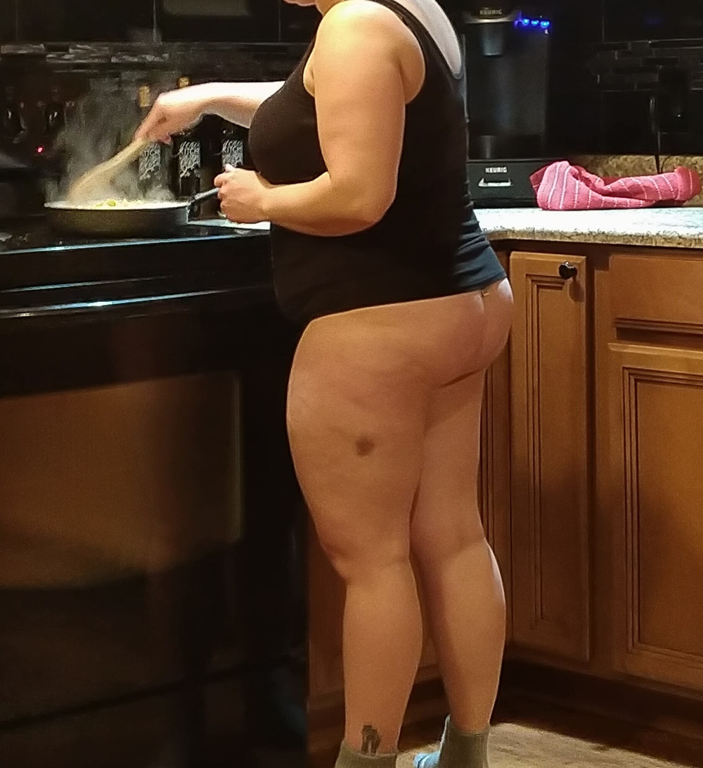 Dezahrae dilley ugly and fat but has a great ass #17