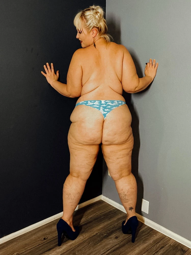 Milf In a Thong showing off her big curves #28
