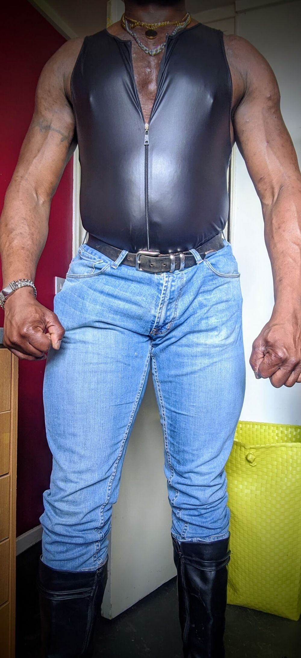 Black Mature Muscle Fetish Selection  #14