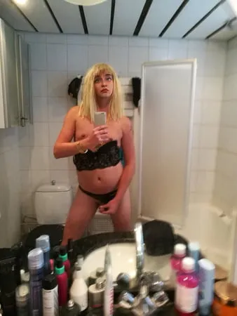 dutch cyber sissy tranny slut famke james         