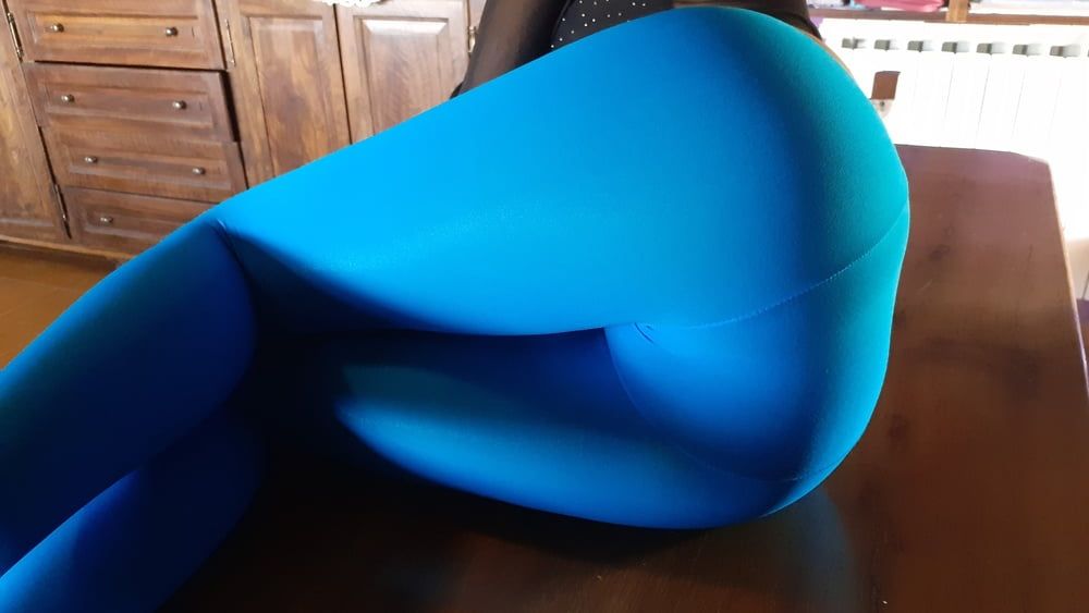 My ass in blu