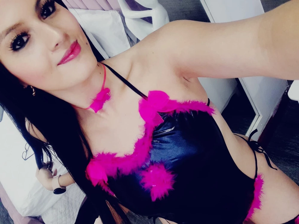 Bella Free Photos #25