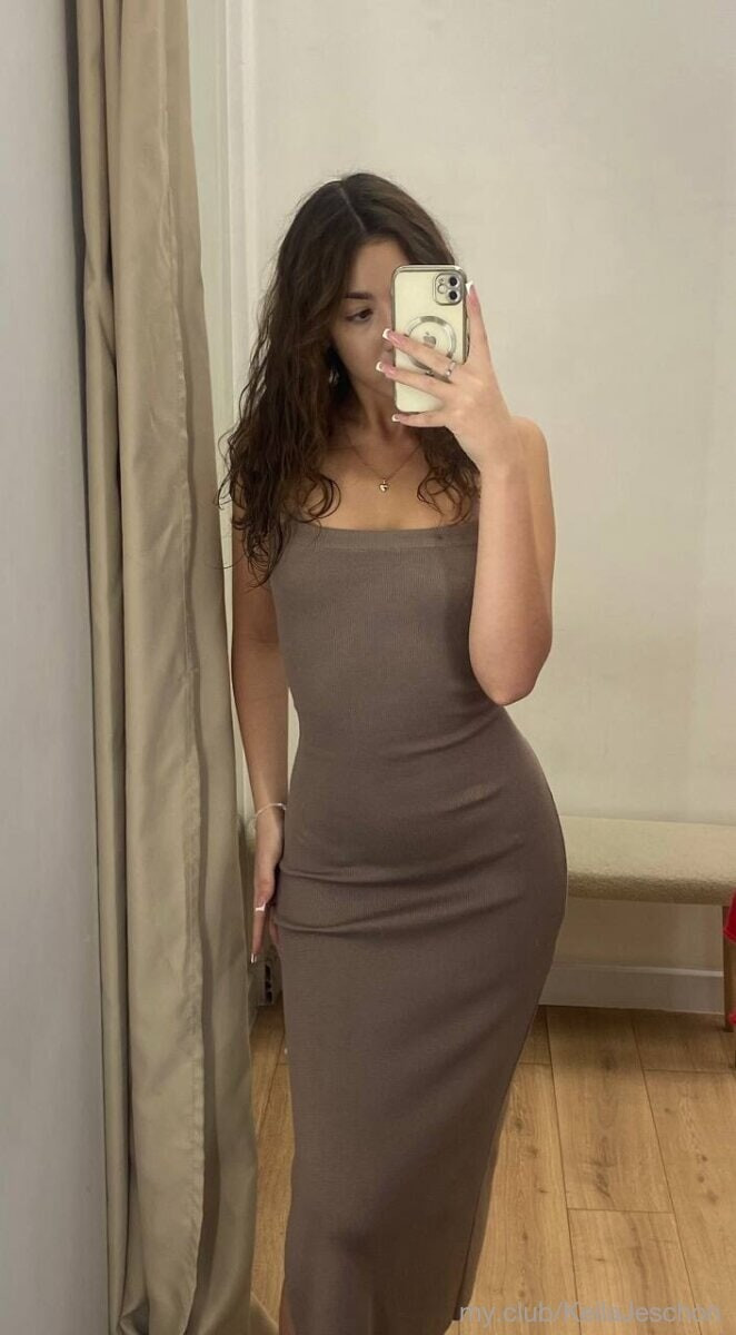 Emma Free Photos #11