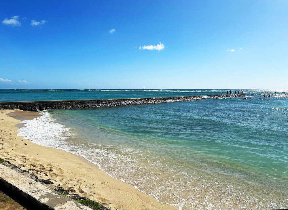 Further Waikiki Hotel Adventures #15