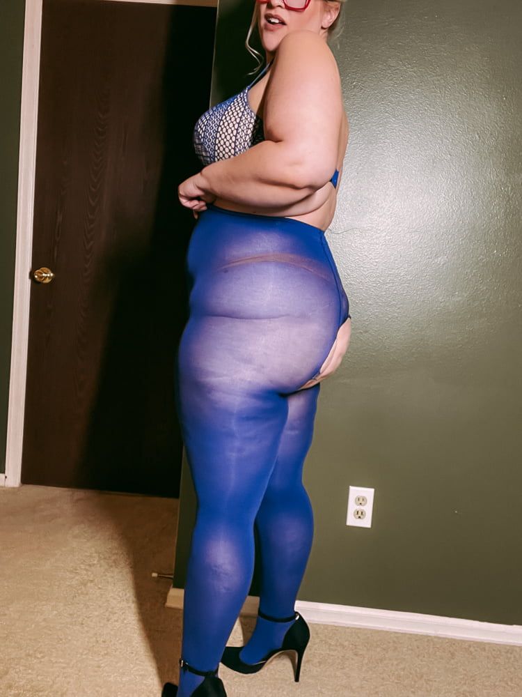 Blue Pantyhose Stinky Nylons Fat Ass BBW Milf Goddess #3
