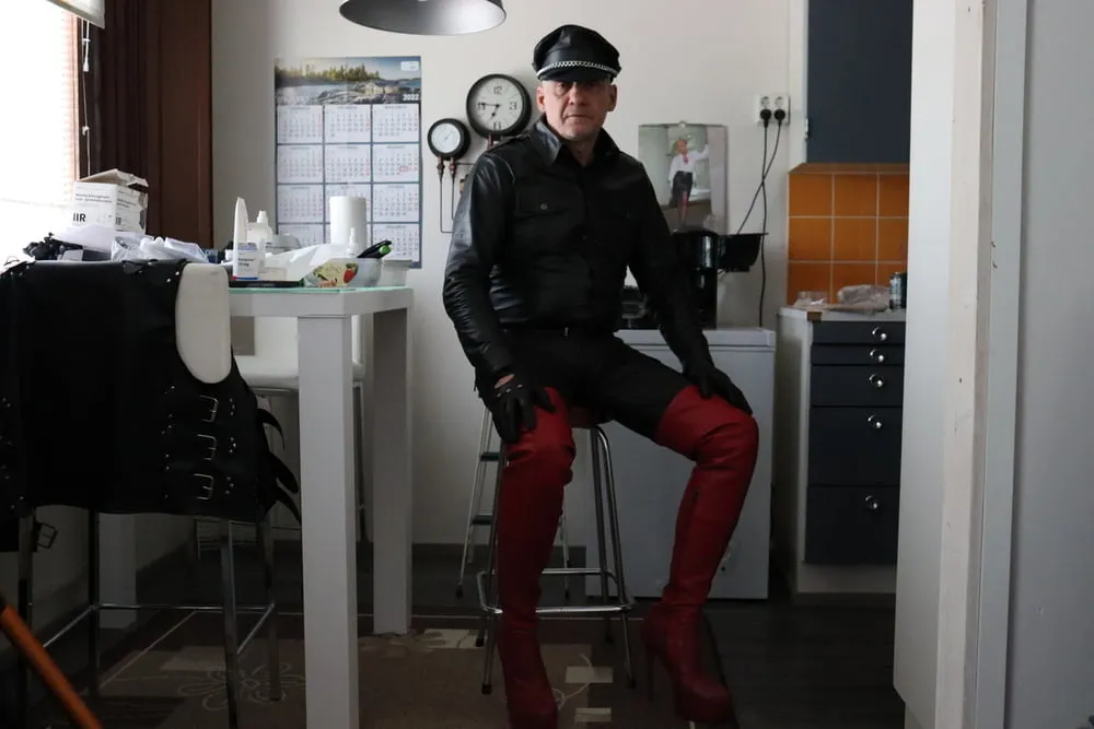 Finnish kinky leather gay #6