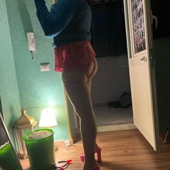 私は常にコックを探している受動的でふしだらな女装者です