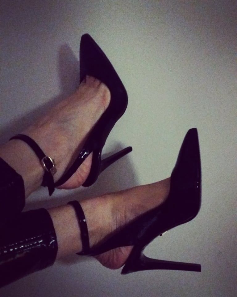 Something sexy.. High heels.. Foot fetish.. #3
