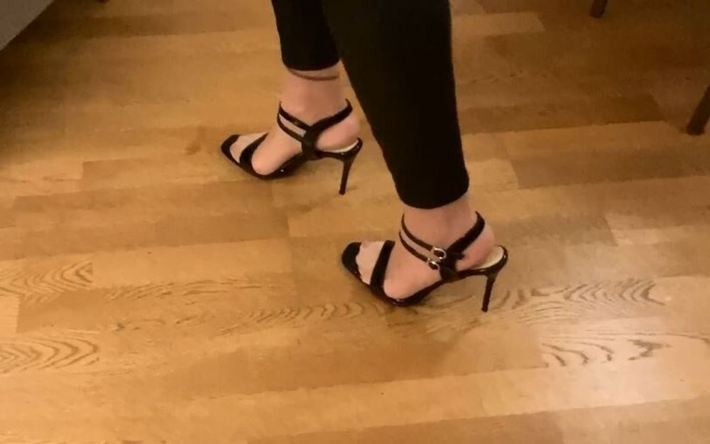 Leggings, Sandals, Nylon Feet