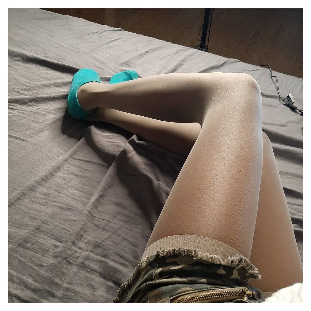 Me in Pantyhose #4