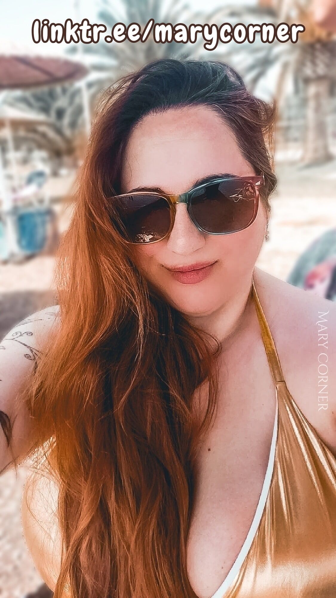 On the beach, cooling down my hot body!🏖️
