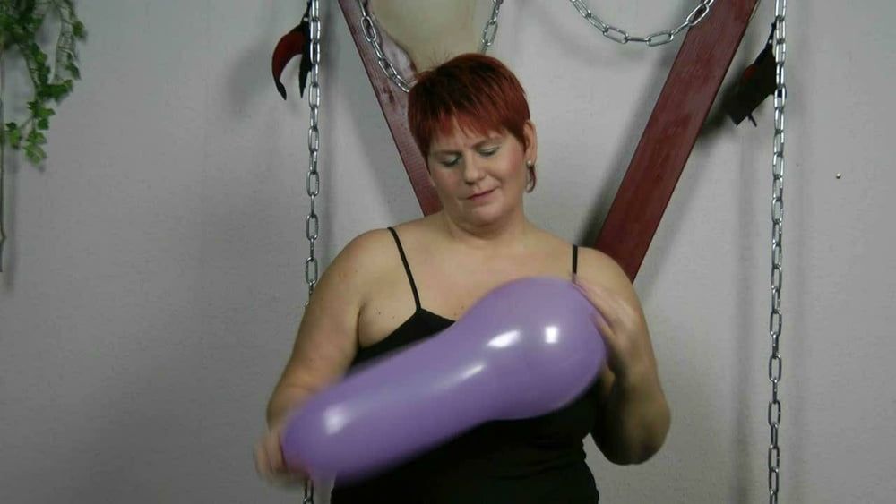Hot games with balloons #26