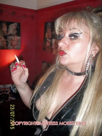 SLUT THURSDAY