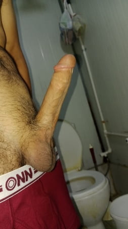 Ho un cazzo enorme da 7 pollici vuoi il mio cazzo?