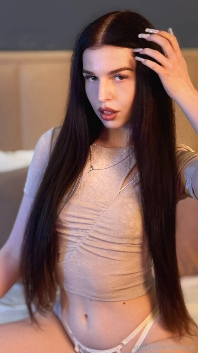 Vikki Free Photos #4