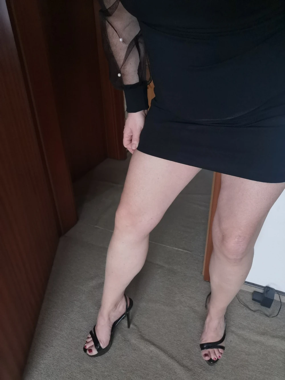 Privee, eng geschnittenes kurzes Kleid #6