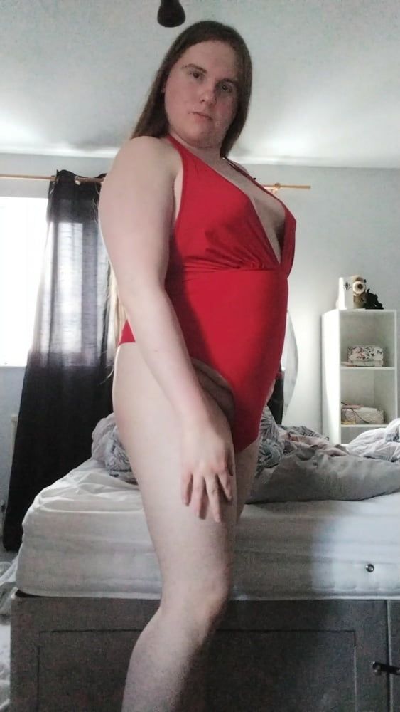 My enormous BBW curves in a sexy red singlet! #4