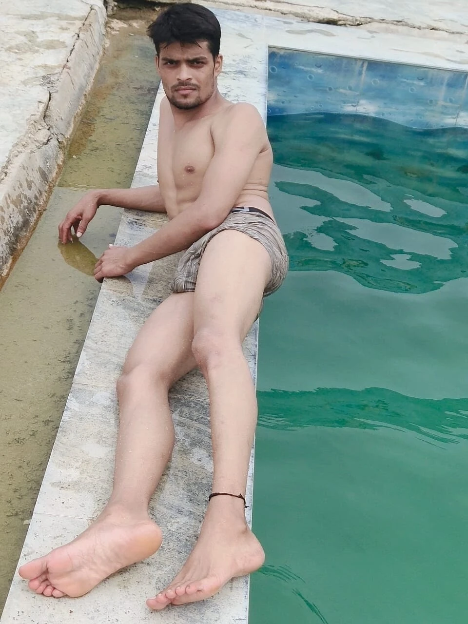 Pooja bhabhi ki chudai video jugal me choda sarsho me chut k #6
