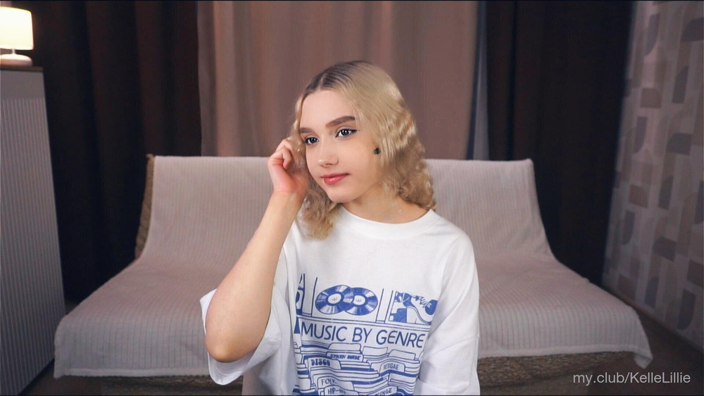 Alison Free Photos #7