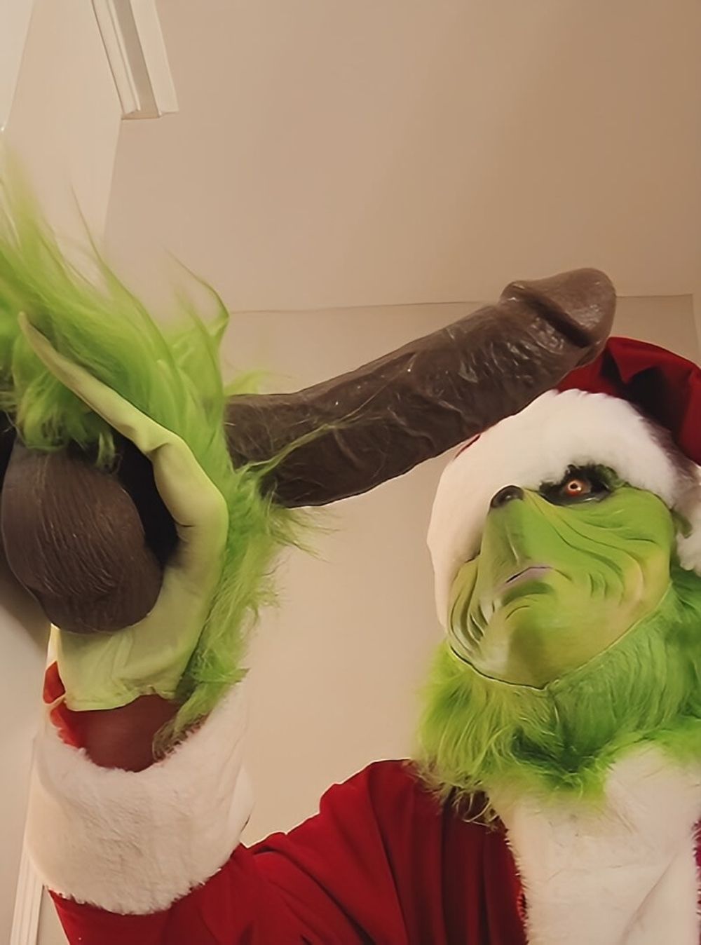 The Grinch&#039;s Cock is Huge #5