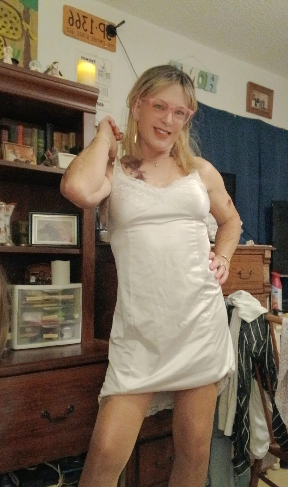 Lisa B. Goth pictures #4