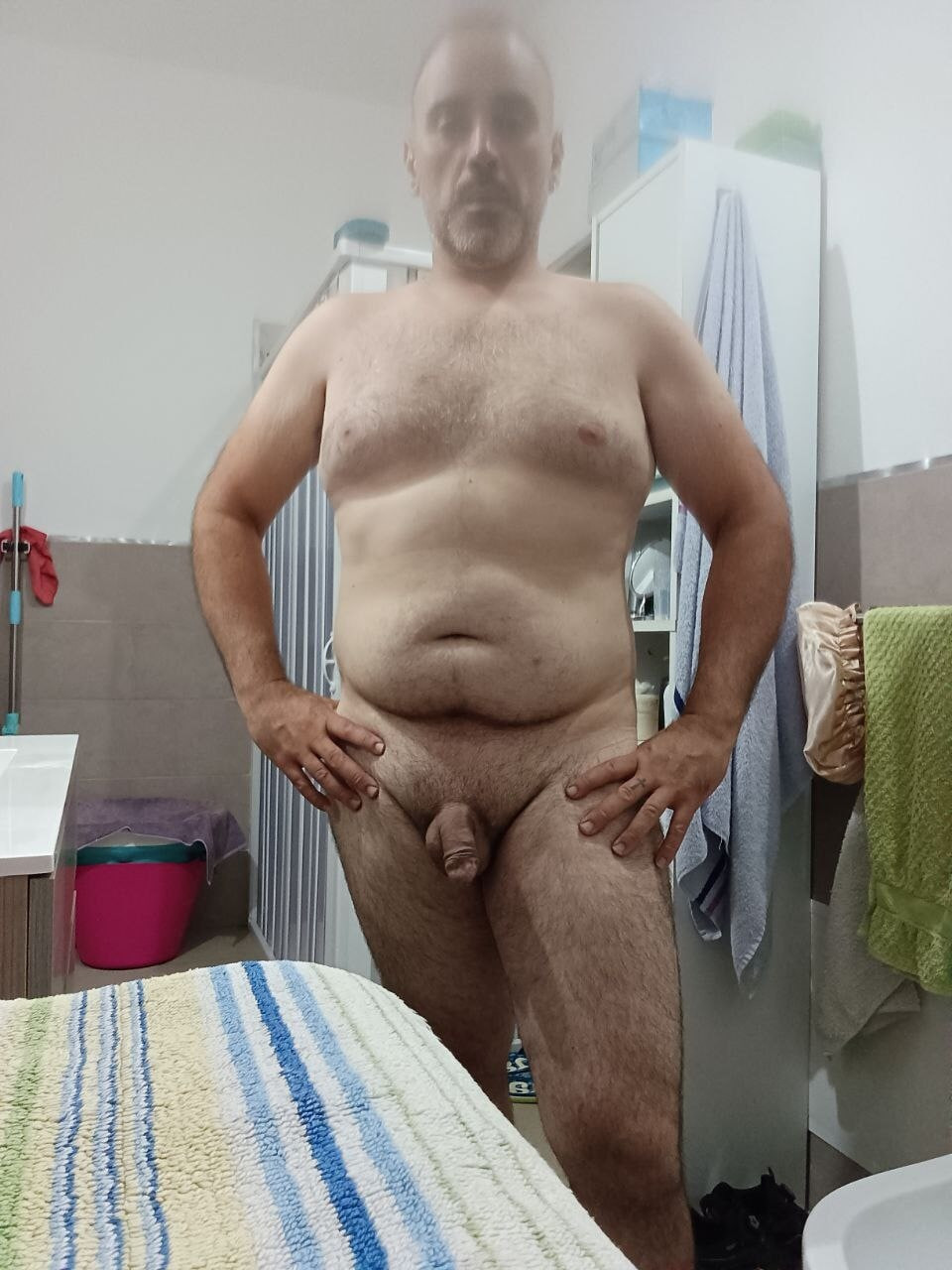 Ragazzo mostra il suo pisellino minuscolo  #52