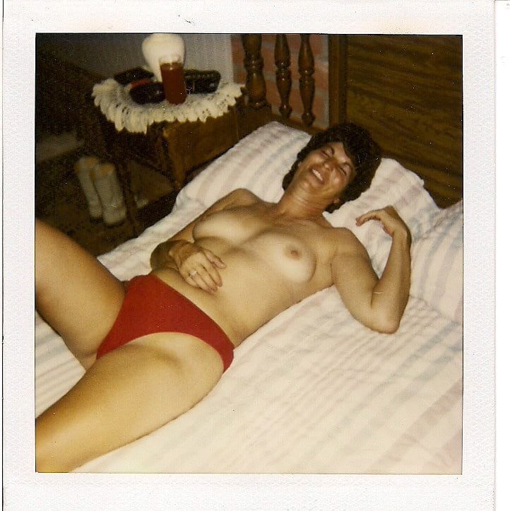 Vintage Sexy Polaroid Pictures #59