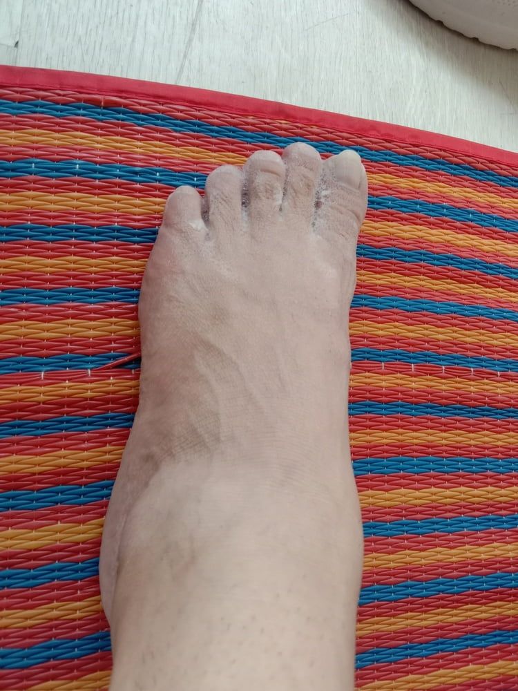 white feet #6
