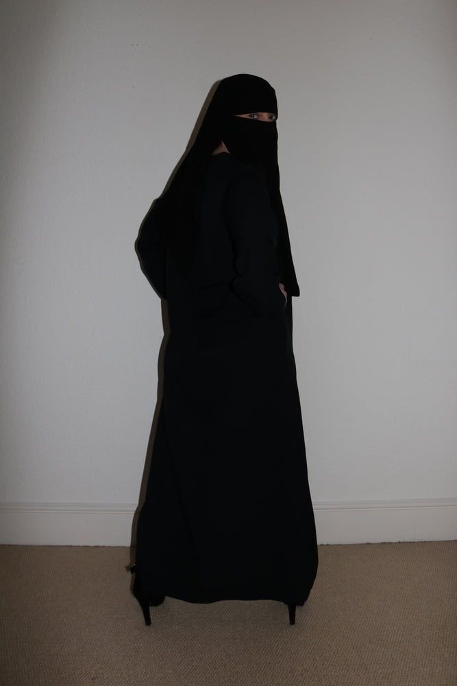 Burqa Niqab Stockings and Suspenders #8