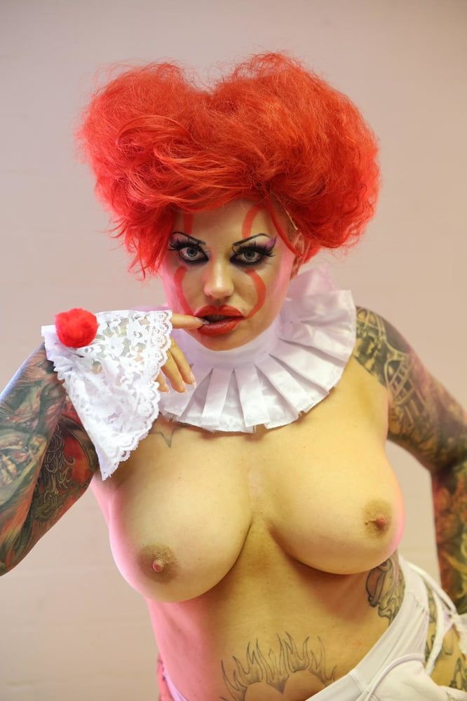 IF PENNYWISE WAS A WHORE #14
