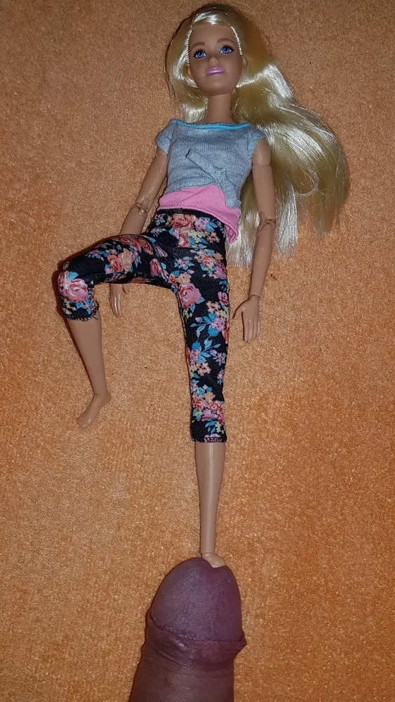 Play with my Barbie