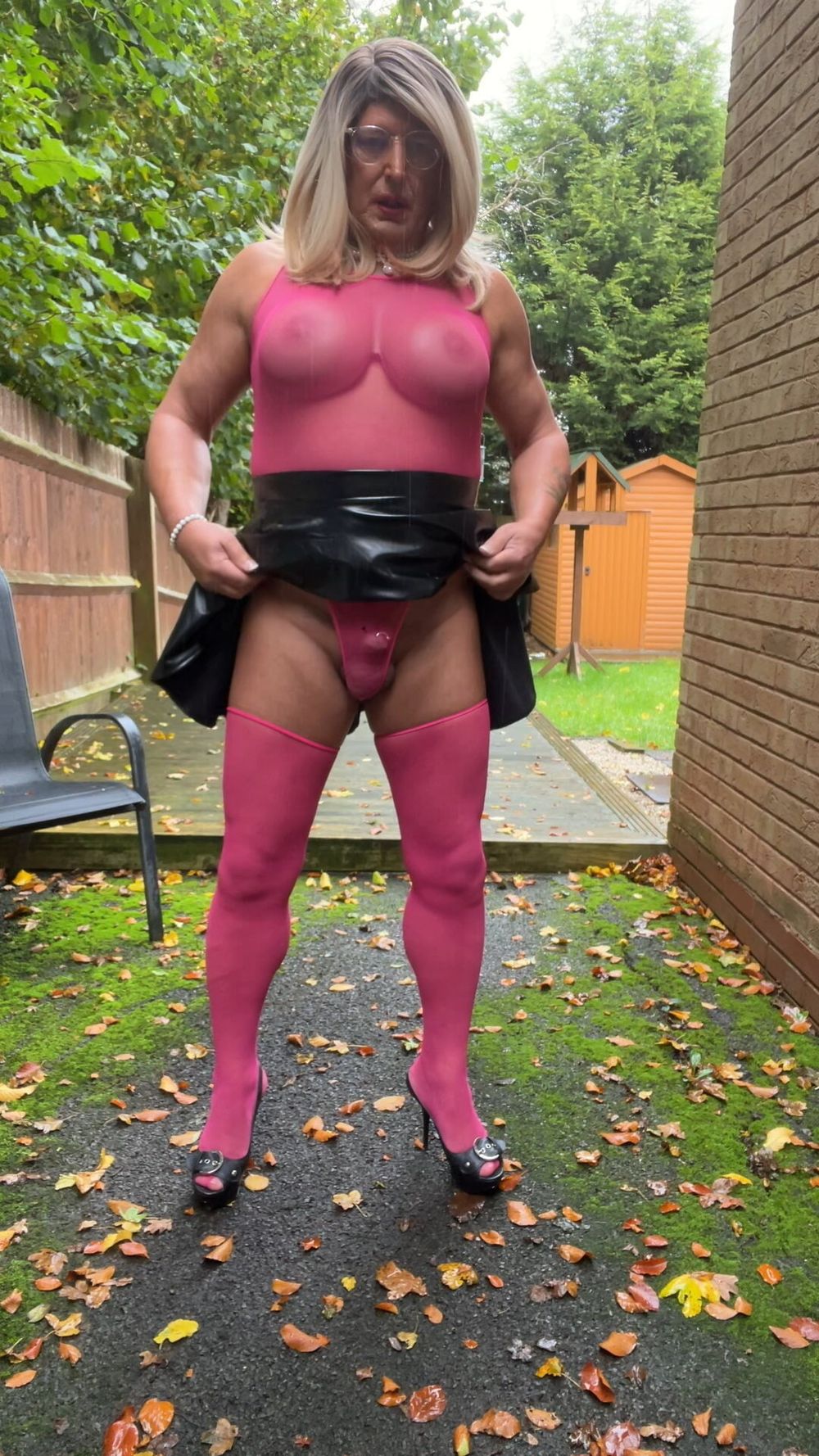 Crossdresser kellycd2022 in pink bodysuit and stockings  #44