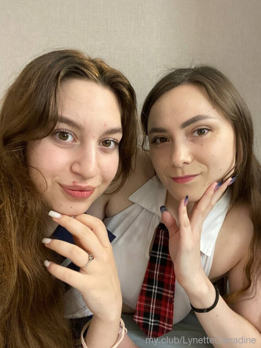 Blair with Gwen Free Photos #30