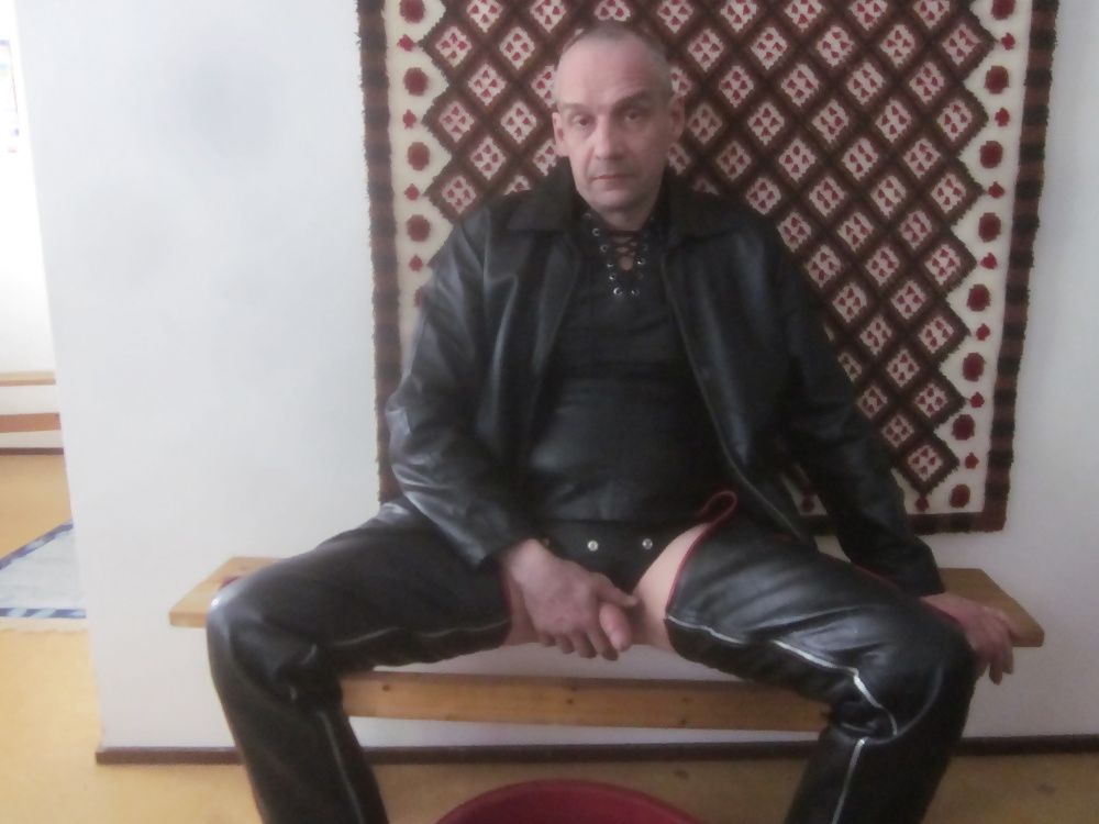 finnish amateur gay in leather #7