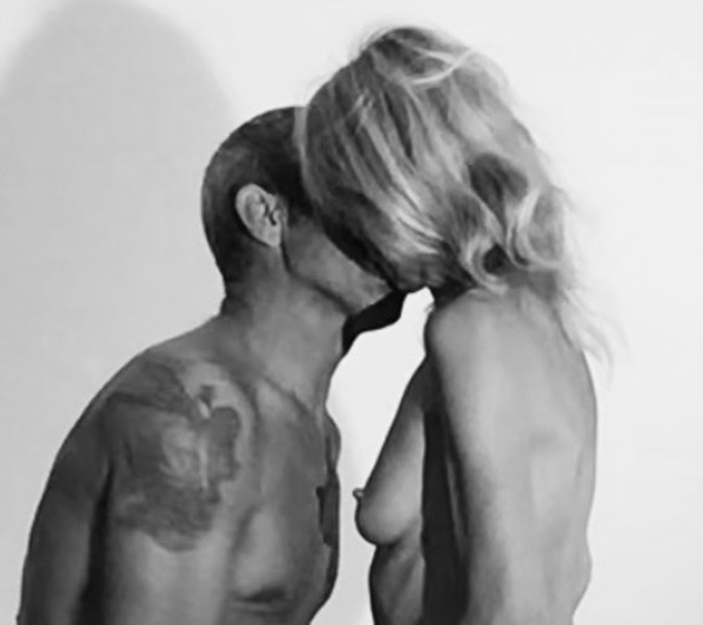 KISSES in BLACK AND WHITE ( by WILDSPAINCOUPLE ) #6