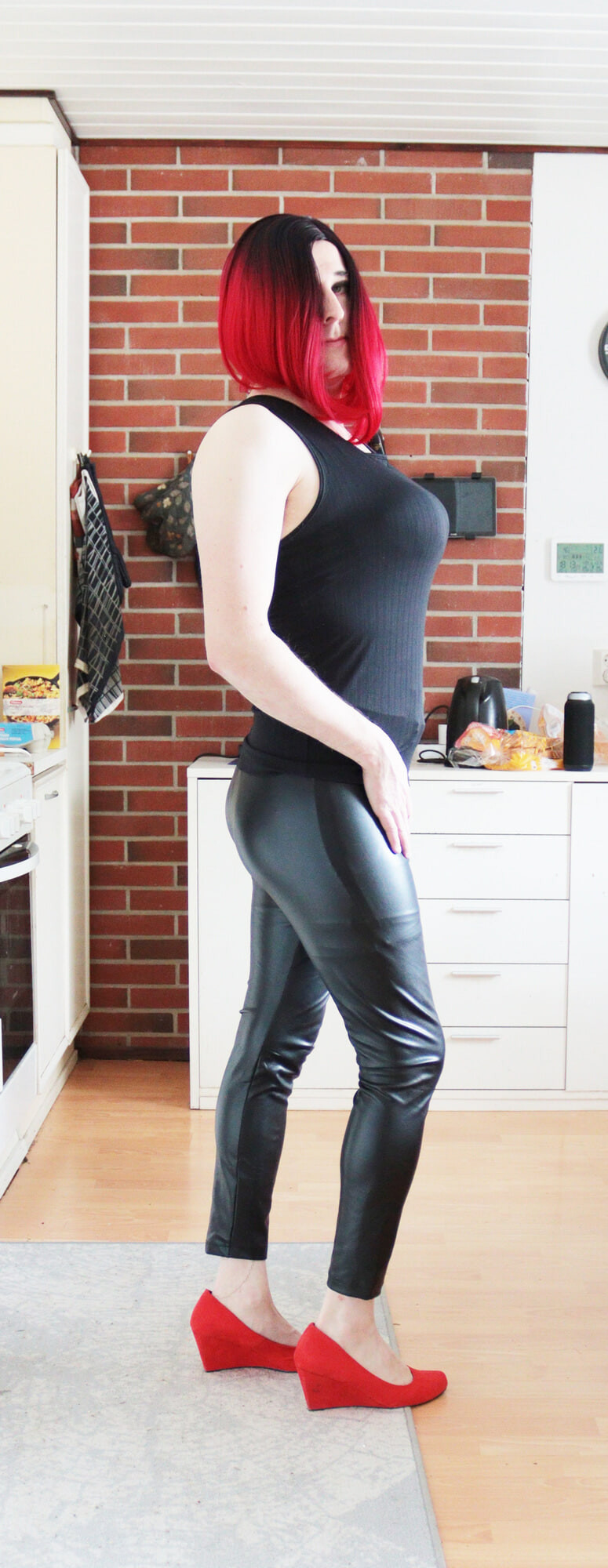 Sexy leather leggings #2