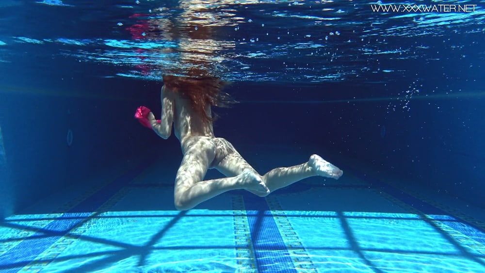 Tiffany Tatum Pt.2 UnderWaterShow Pool Erotics #5